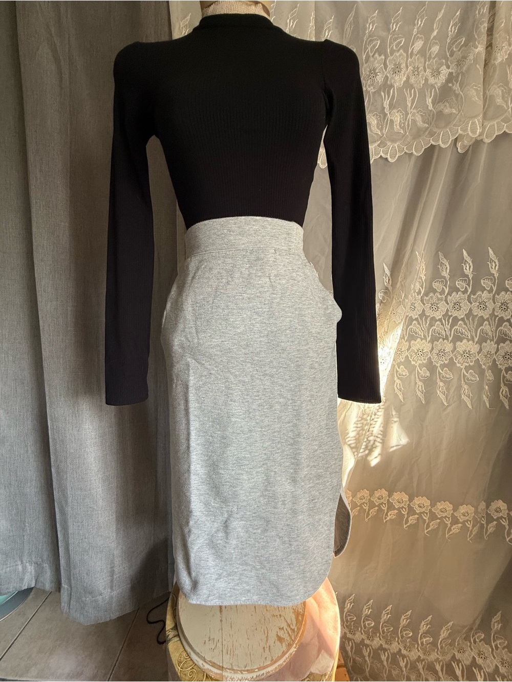 Liz Claiborne  Jersey Pencil Skirt in Light Gray